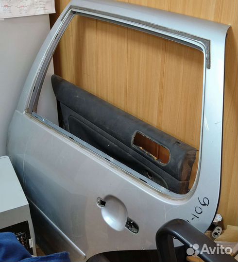 Дверь Golf 4 задняя левая