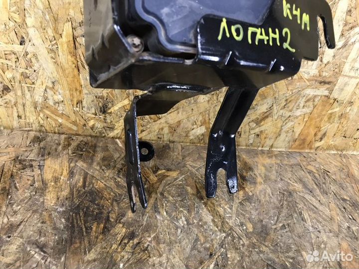 Блок ABS Renault Logan 2 седан 1.6 К4М 2014