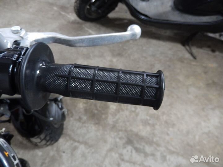 Скутер Suzuki Street Magic без пробега по РФ