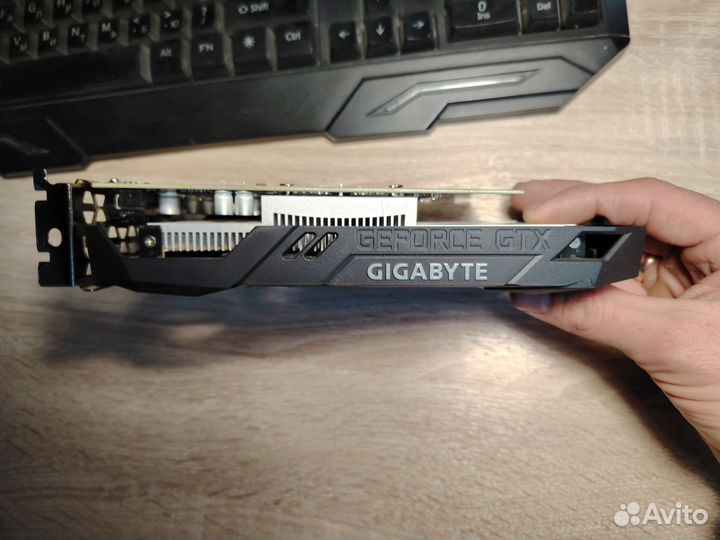 Видеокарта GTX 1650 4GB в хорошем состоянии