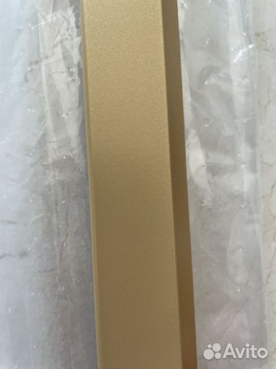 Мебельная ручка