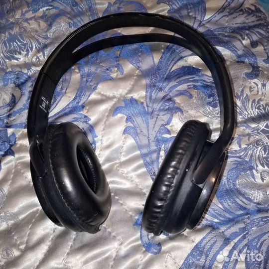 Наушники W.O.L.T