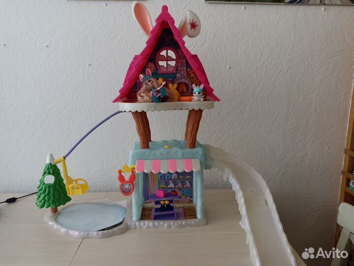 Enchantimals шале в горах