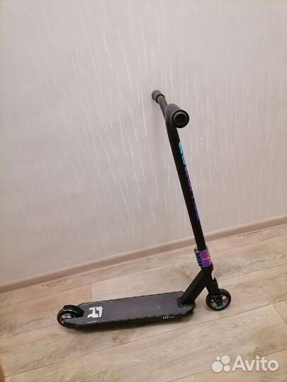 Трюковой самокат reaction stunt 3.0