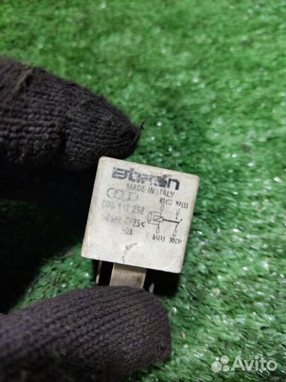 Реле Volkswagen Passat B5