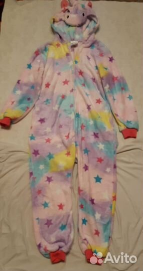 Новогодние костюмы: тигра, единорога