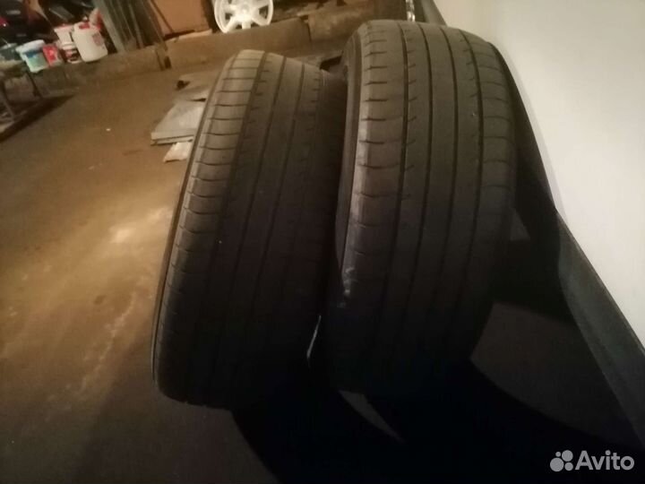 Yokohama dB Decibel E70 215/55 R17