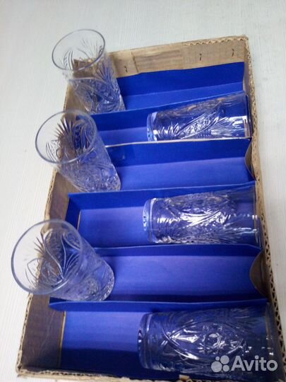 Бокалы хрустальные, подсвечники