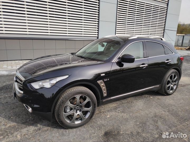 Infiniti QX70 3.0 AT, 2015, 123 200 км