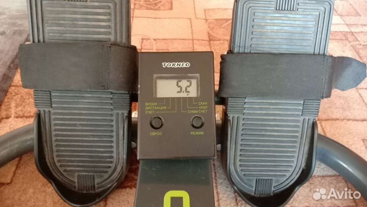 Гребной тренажер