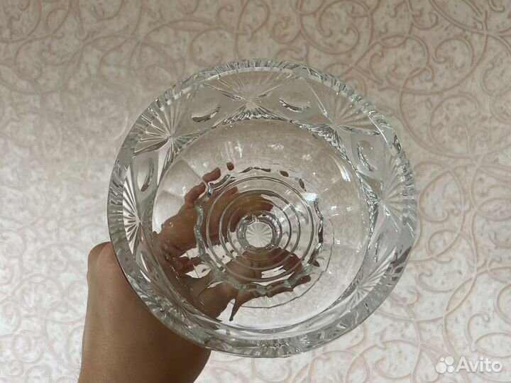 Хрустальная конфетница