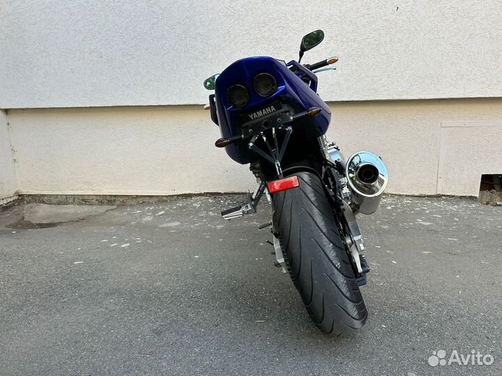 Yamaha FZS 1000