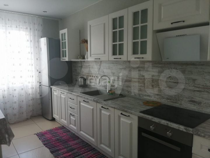 3-к. квартира, 86 м², 3/18 эт.