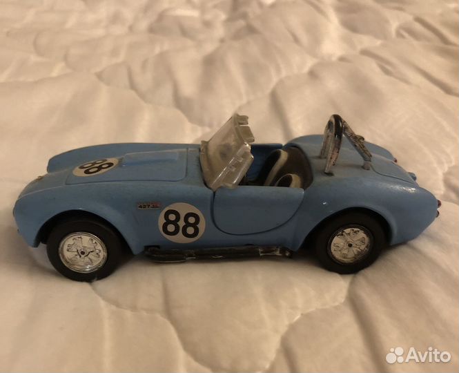 Машинки модельки