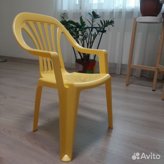 Детский стол и стул