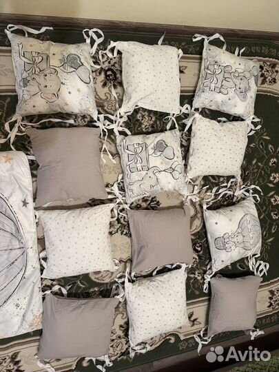 Одеялко и подушки для кроватки малыша