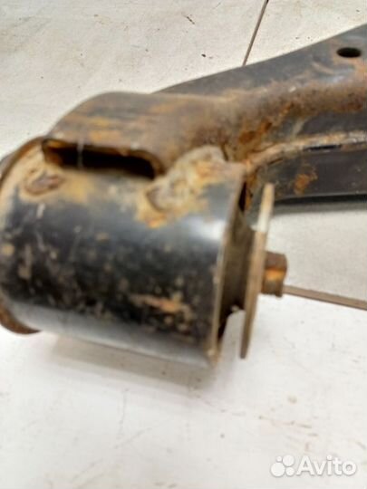 Рычаг передний правый нижний 4806860030