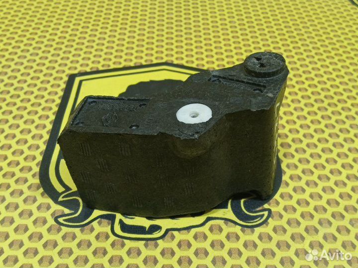 Адсорбер двери передний правый Renault Logan L8