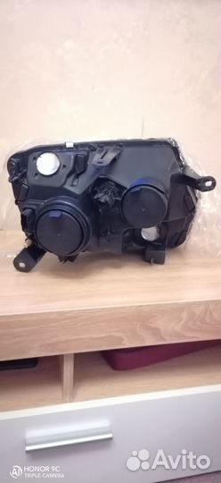 Передняя левая фара на рено дастер