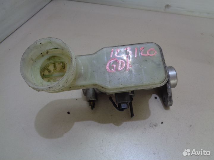 Главный тормозной цилиндр honda GD1