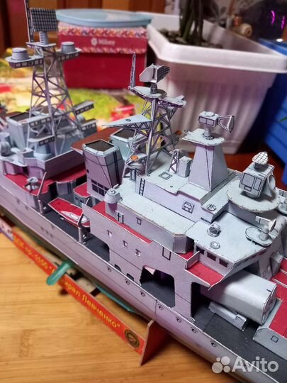 Модель корабля из бумаги