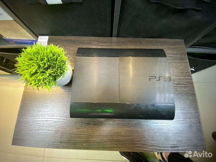PlayStation 3 Super slim + 30 игр 750gb