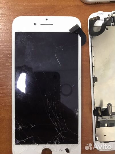 iPhone 8, 128 ГБ