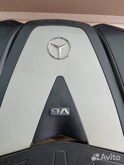 Декоративная крышка двигателя передняя A6420101667