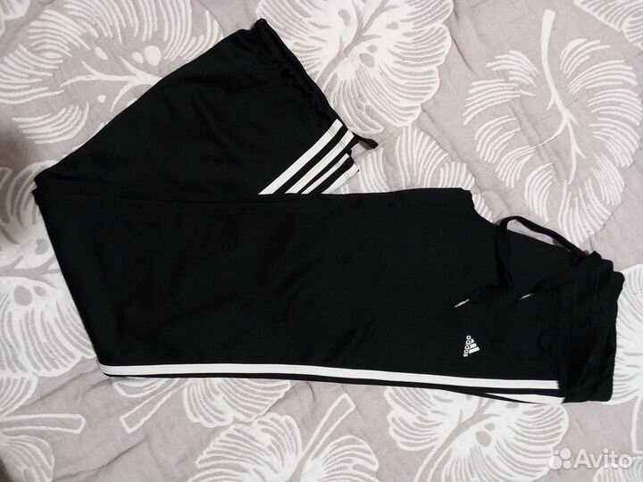 Спортивный костюм adidas