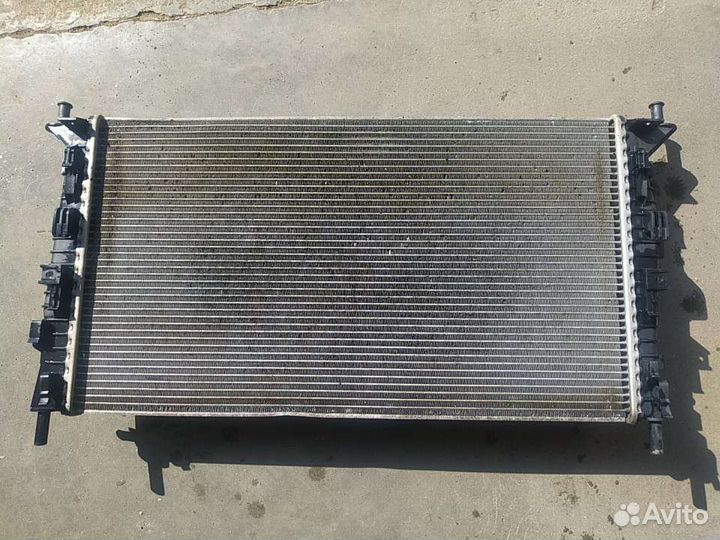 Радиатор охлаждения форд фокус 2