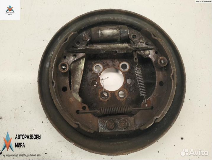 Защитный кожух тормозного механизма Volkswagen 3