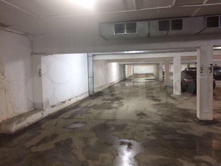 Машиноместо, 15 м²