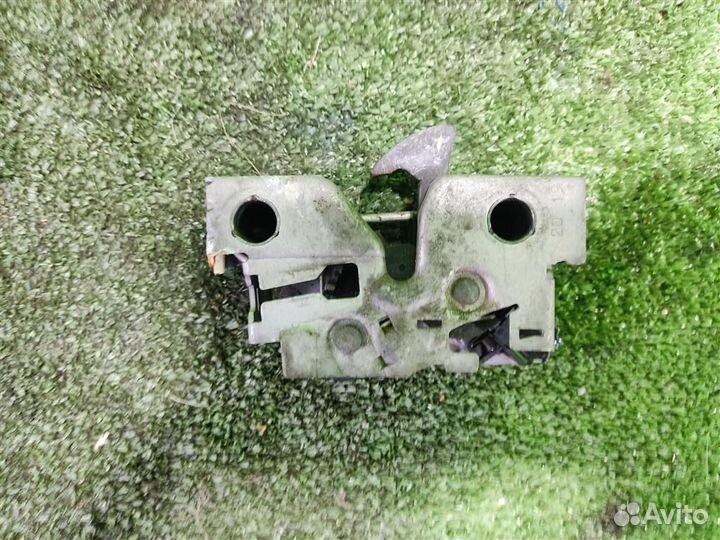 Замок капота volkswagen Caddy 4 2019