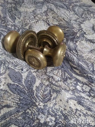 Старинные дверные ручки