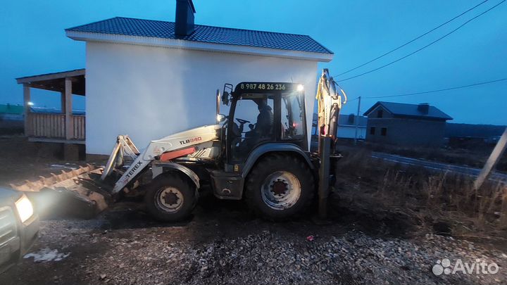 Экскаватор-погрузчик Terex TLB840, 2011