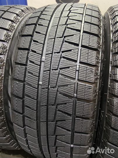 Bridgestone Blizzak Revo GZ 225/50 R17 94S