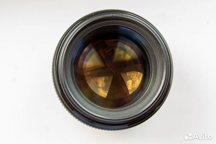 Объектив canon 85mm f1.8