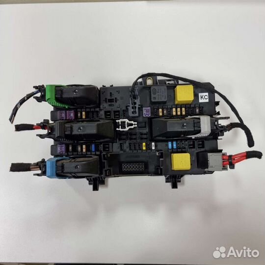 Блок предохранителей Opel Astra H