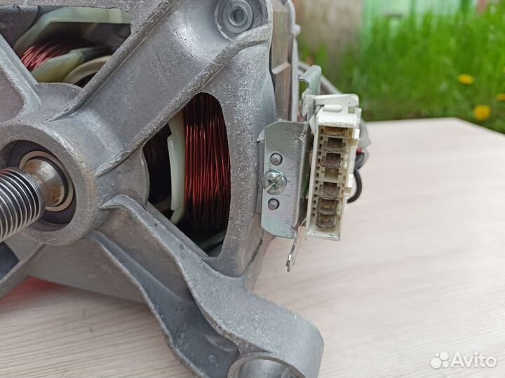 Мотор Indesit Ariston