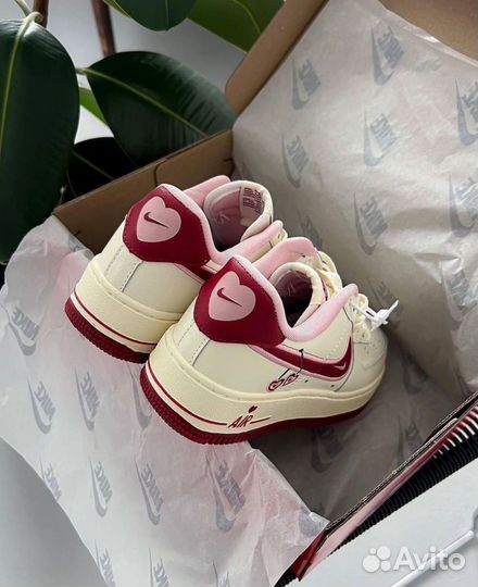 Кроссовки Nike Dunk Low Valentine S Day