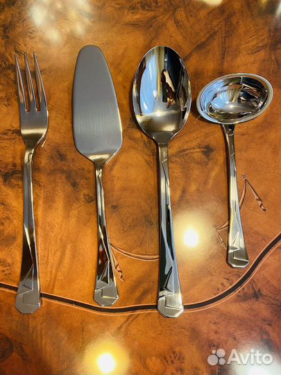 Набор столовых приборов Zepter