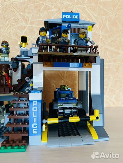 Lego city полицейский участок оригинал