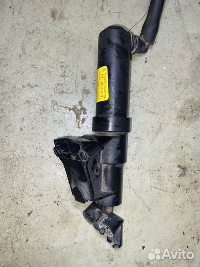 Форсунка омывателя фар левая 30699012 Volvo V50 S4