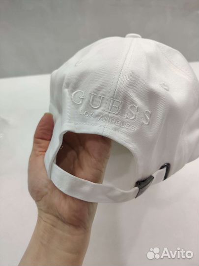 Бейсболка новая/ кепка Guess с бирками