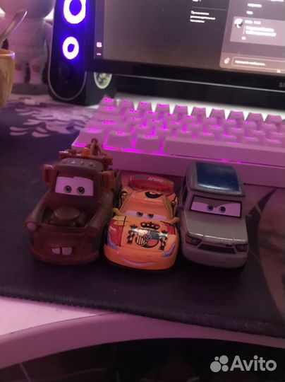 Машинки из мультфильма тачки
