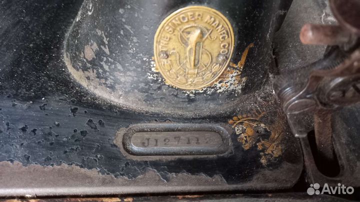 Швейная машина Singer