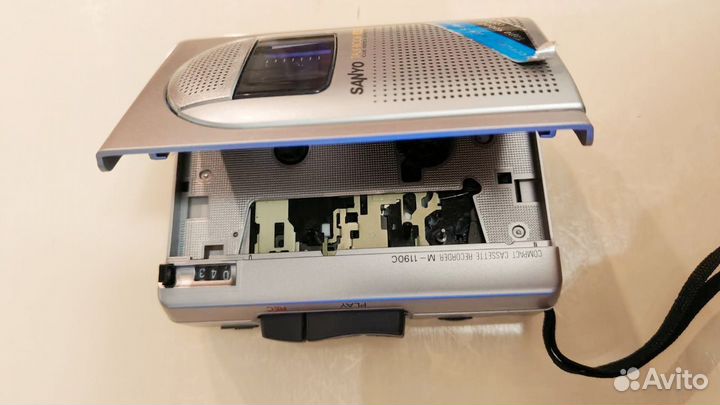 Кассетный плеер Sanyo M-1190C