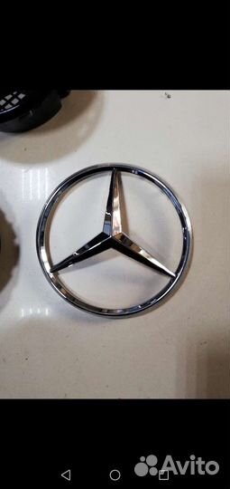 Знак решётки Mercedes-Benz