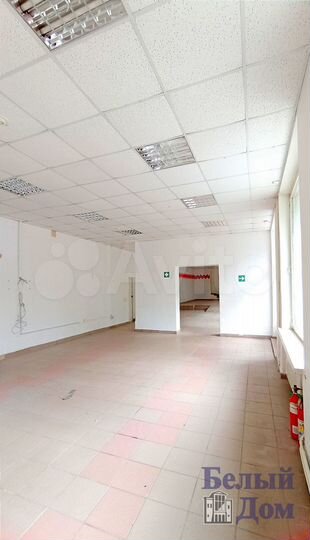 Сдам торговое помещение, 208 м²