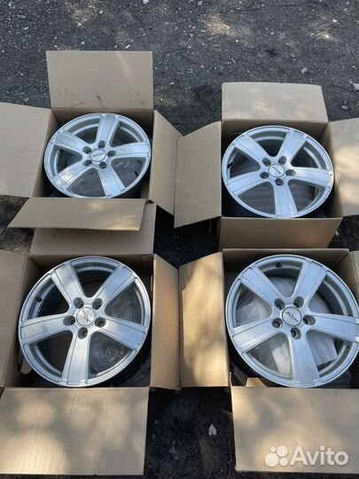 Диски X'trike X-108 D16